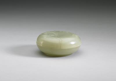 图片[2]-Jade round box carved with plum blossoms, Qing dynasty (1644-1911)-China Archive